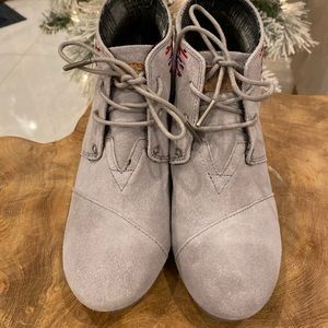 Tom’s Suede Booties